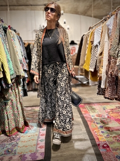 PANTALON INDIA BLACK FLOWERS - comprar online