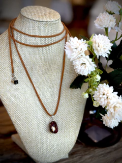 CHOKER GAMUZA CON PIEDRA - comprar online