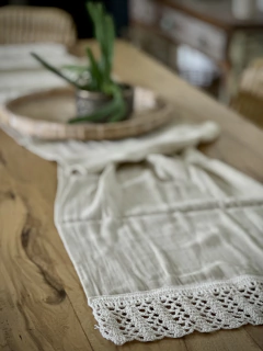 CAMINO DE MESA GASA Y CROCHET ARENA - comprar online