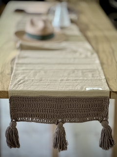 CAMINO DE MESA BORLAS CROCHET VISON