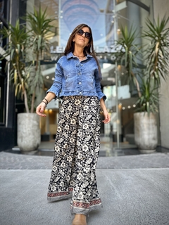 PANTALON CHIRIPA BLACK FLOWER