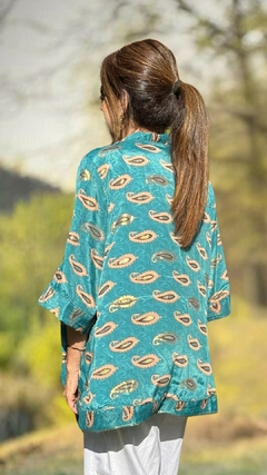 KIMONO CORTO TURQUESA ARABESCOS - comprar online