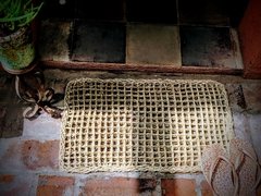 ALFOMBRA RECIBIDOR CUADRADITOS - El Almacén de Totó® | #Inspirando Mujeres