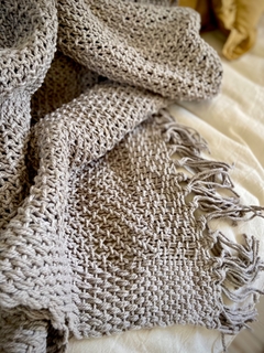 MANTA HAMPI GRIS - El Almacén de Totó® | #Inspirando Mujeres