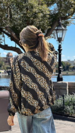 CAMPERITA BOMBER LYRA BEIGE - tienda online
