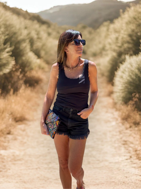 MUSCULOSA CON PUNTILLA NEGRA - comprar online