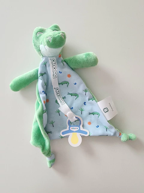 Naninha com prendedor de chupeta Jacaré Pimpolho