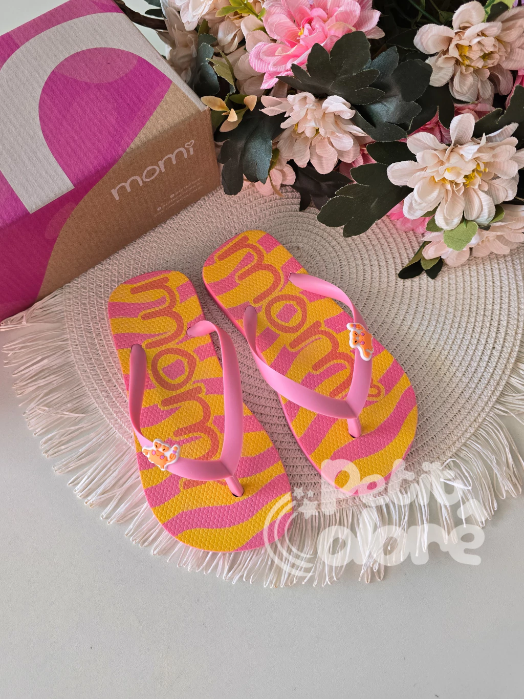 Chinelo infantil havai rosa Momi AH001