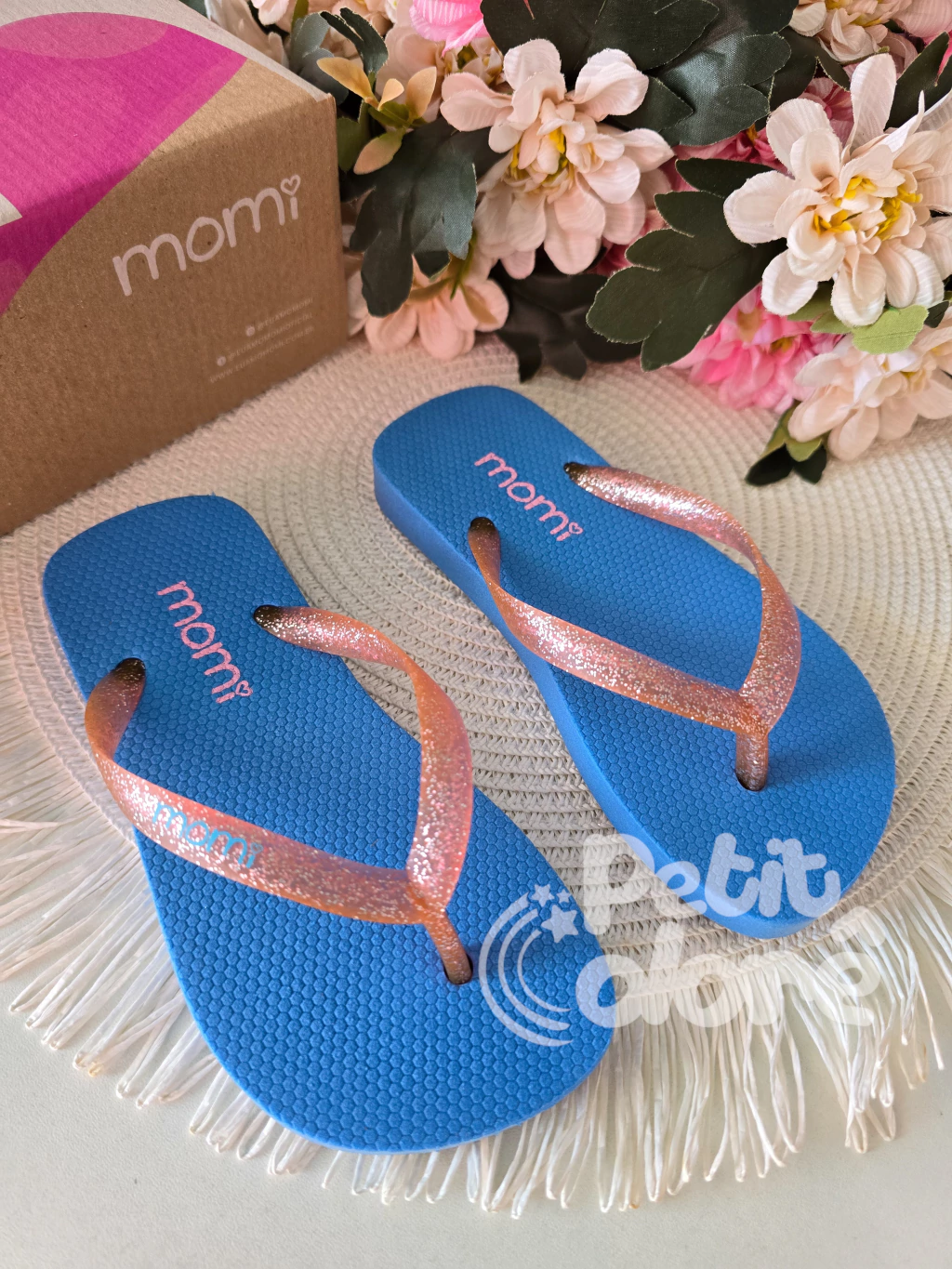 Chinelo infantil brilho azul Momi AH007