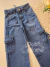 Calça infantil jeans escuro cargo reta Mania Kids 6508 na internet