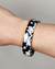 bracelete resina preto e branco nicoleta 