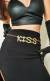 cinto-corrente-dourada-com-letras-de-strass-kiss-nicoleta