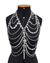 Tópio em strass e pedrarias em formato de body chain, com várias camadas de pedras brilhantes.