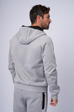 Imagen de Conjunto Jogging térmico de hombre. Con cierres y bolsillos internos para celular! Super calentito!