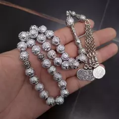 Masbaha. Tasbih. Piedra de lava Natural.Rezo. Islámico. .✈️ Envío internacional .Entrega estimada entre 15 y 30 días hábiles. - Habibis Remeras