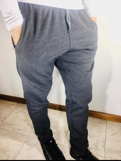 Jogging de Frisa premium sin puño. Super abrigados. C/Cierres en bolsillos. en internet