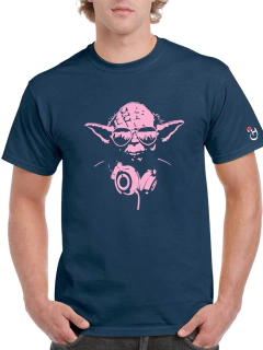 Yoda. Starwars. Remera de algodón peinado premium! en internet