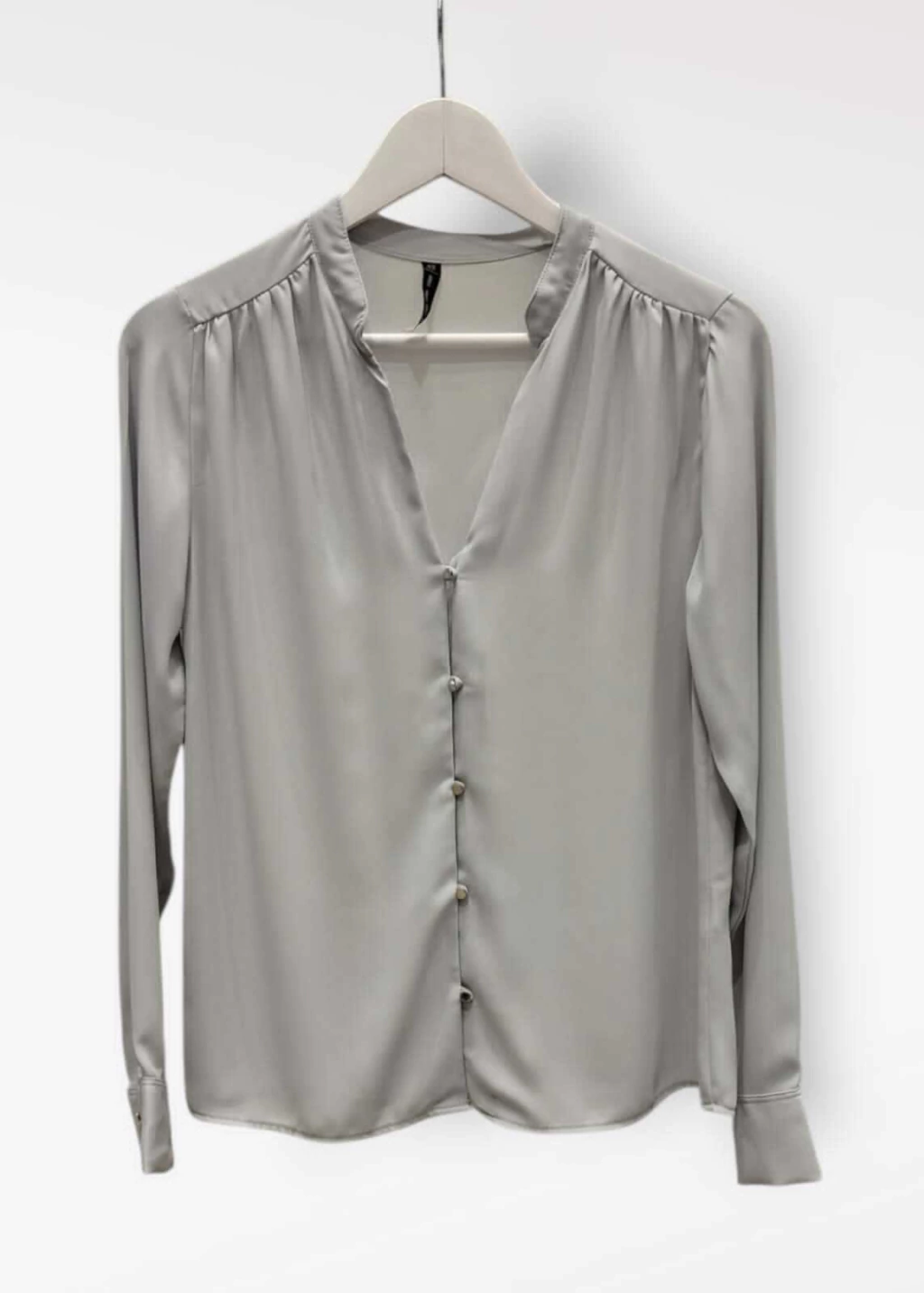 28006-CAMISA CUELLO MAO DE CREPE CON OJALES