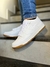 Tênis masculino branco c/ solado marrom