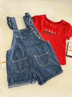 Jardineira Tommy Hilfiger na internet