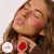 BUTTER BLUSH en internet