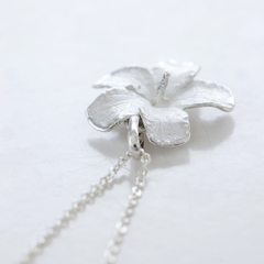 Collar Hibiscus en internet