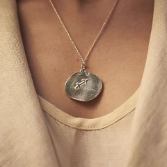 COLLAR SAGITARIO en internet