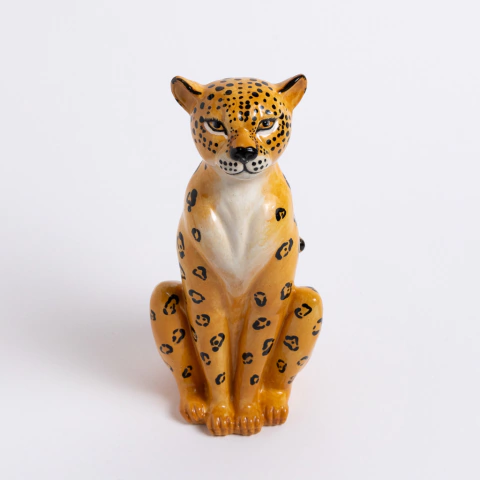 Escultura Oncinha Sentada