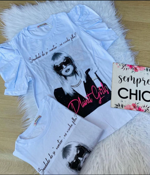 CAMISETA PLANET GIRLS COM AVARIAS