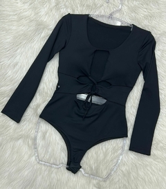 BODY MANGA LONGA COM ABERTURA LUXXO