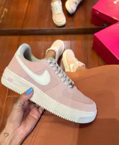 TÊNIS NIKE AIR FORCE PREMIUM