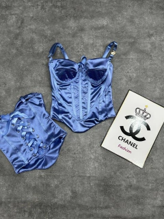 CORSELET GIULIA na internet