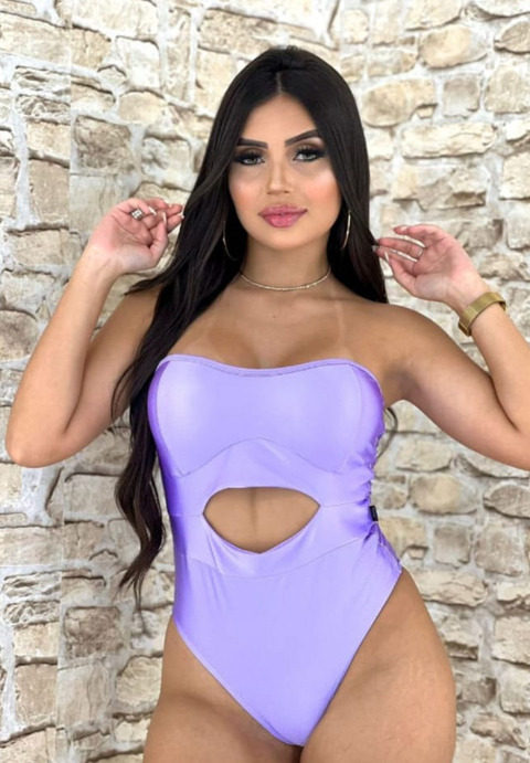 BODY TOMARA QUE CAIA ACETINADO C/ ABERTURA NA BARRIGA