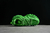 Balenciaga Track Green na internet