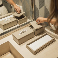 PORTA LENÇO DORIA - SAFARI na internet