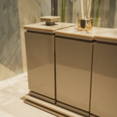 PORTA ACESSÓRIOS ALTO COM TAMPA DORIA - SAFARI - comprar online