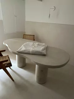 Mesa comedor o escritorio a asimetrico