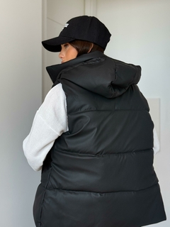 CHALECO PUFFER OVERSIZE ECOCUERO OPORTO - Coccolati