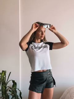 REMERA CALIFORNIA