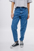 JEANS MOM UNISEX KIWI AZUL GASTADO - comprar online