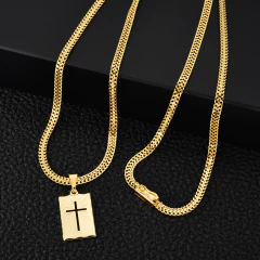Corrente Union 3mm (Fecho Gaveta) + Pingente Placa Cruz Vazada Quadrada (P)