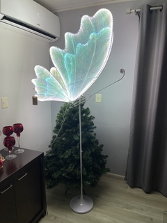 Borboleta no pedestal com led 1,90cm bivolt