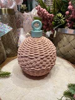 Bola de Natal Rosa resina 18cm - comprar online