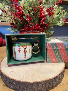 Kit Caneca / Colher - Soldadinho 8x9cm