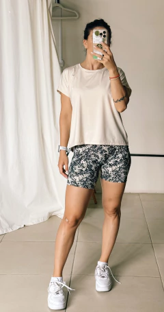 Remera Essential - comprar online