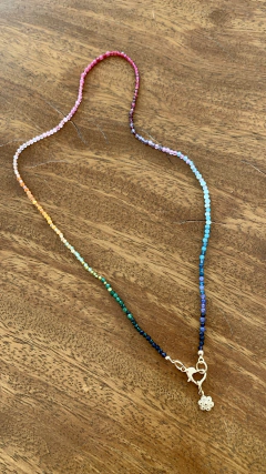 Gargantilha FLORESCER Cristais e Pedras Naturais Coloridas - Banhada à Prata / Banhada à Ouro ✿ - Santa Paz Acessórios