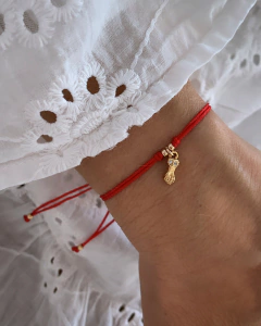 Pulseira Macramê c/ Figa Zircônias - Banhada à Ouro / Prata 925 ✿