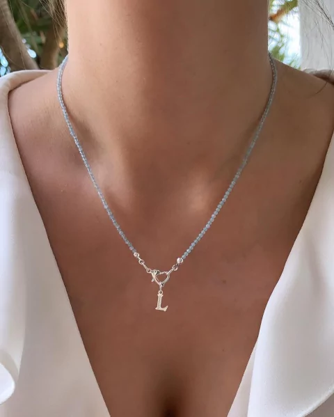 Gargantilha Pedras Naturais Jade Água Marinha c/ Inicial (TEMOS TODAS AS LETRAS DO ALFABETO)