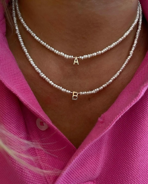 Choker Mini Pérolas Água Doce c/ Letra Lisa - Banhada à Ouro ≋⎈ - comprar online