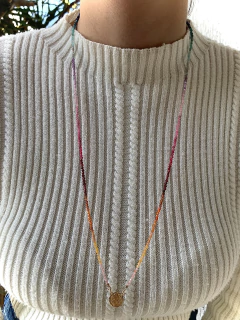 Escapulário Medalhas São Bento Dupla Face c/ Mix de Pedras Naturais Coloridas - Banhado à Ouro / Prata 925 ≋⎈ na internet